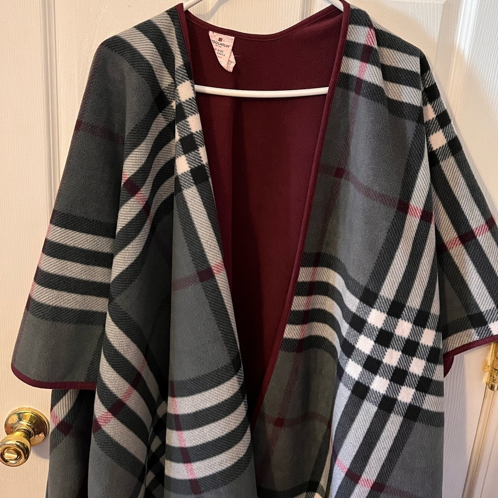 Woolrich women’s poncho